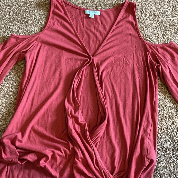 Cold Shoulder Top - Picture 2 of 2